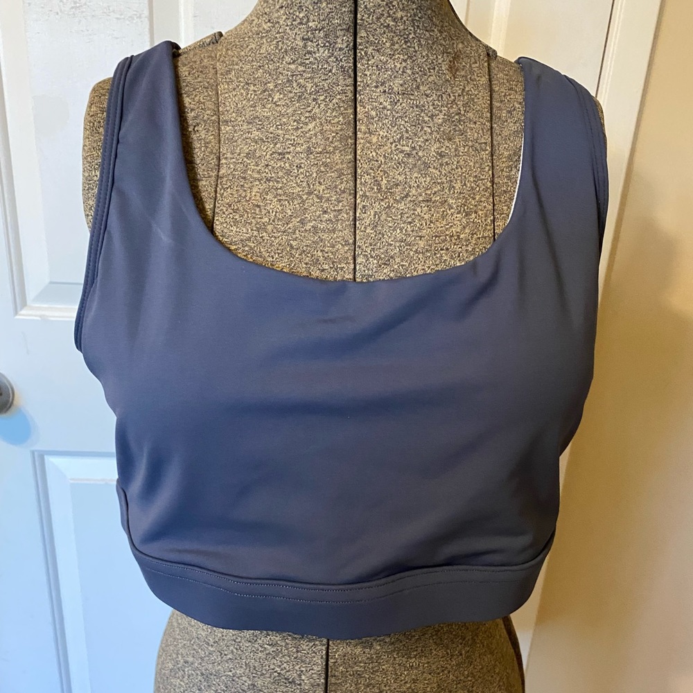 Ruched Peekaboo Back Sports Bra